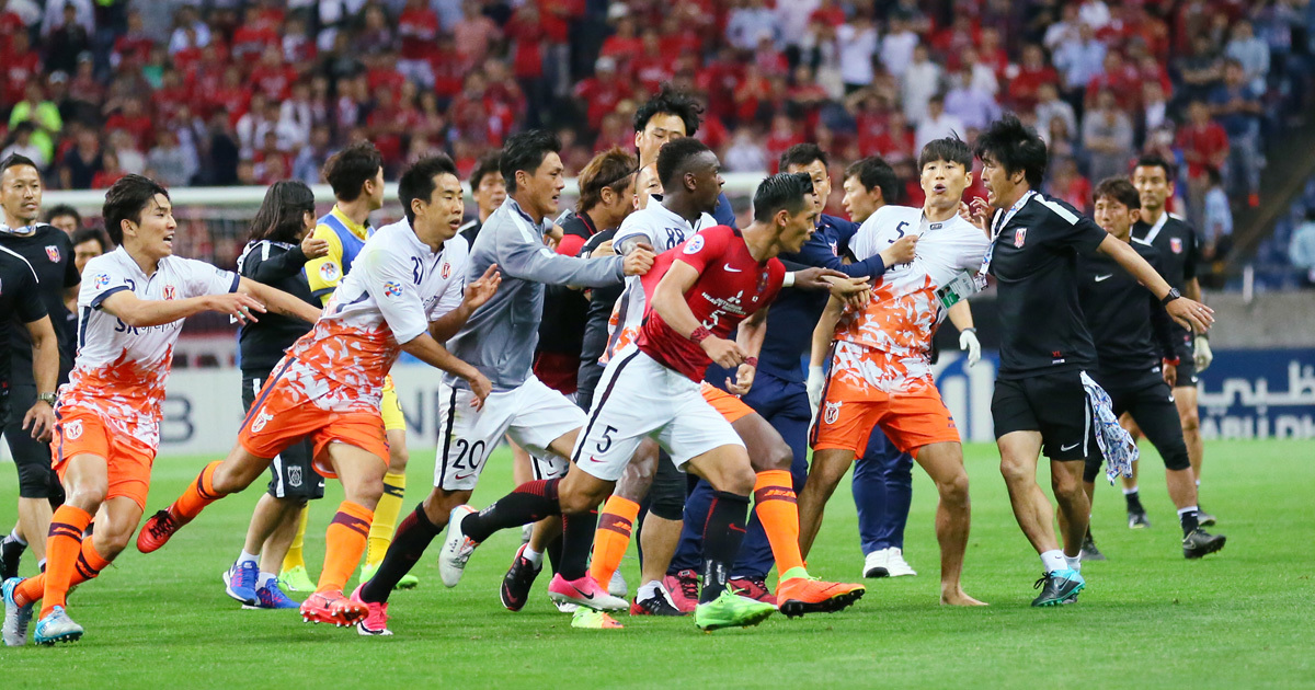 済州と浦和のサッカー乱闘騒ぎ、キレて良いことなんか一つもない(下)