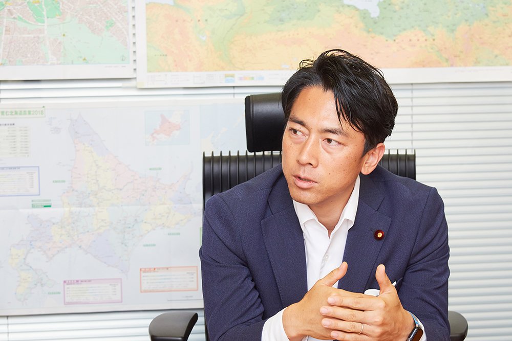小泉氏