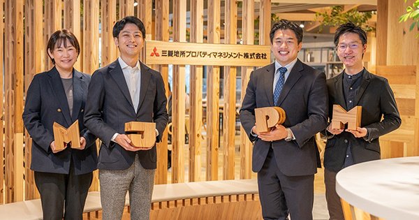 「居ながらリニューアル」で、丸の内の街並みまで変えた。街と一体となった2棟にまたがる本社オフィス