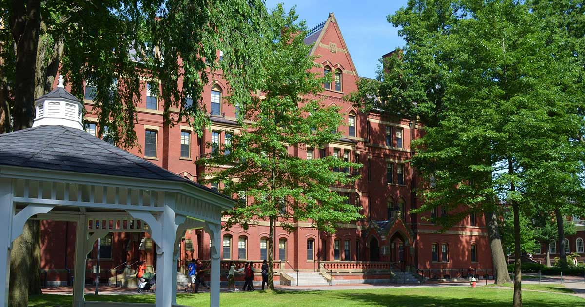 ハーバード大学に娘を合格させた訳者も納得の、キャリア論とは？