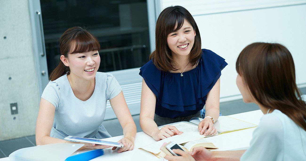 女子大生による芥川賞選考会、実作者ではない人が作品を評価する意義
