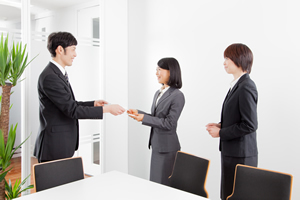 仕事のできる人はやっている!<br />人の顔と名前を覚える簡単な方法