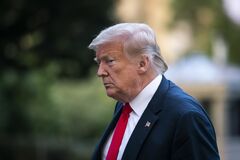 トランプ氏の再選戦略：挑戦者として振る舞う