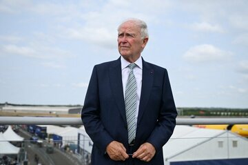 エアバス、世界最大級の旅客機投入を検討 ボーイングに挑む