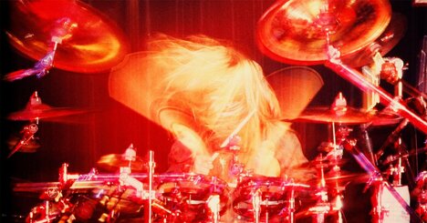 臓物を投げても局部を出してもOK…無法地帯のパンクライブを「新宿ロフト」創設者が面白がったワケ