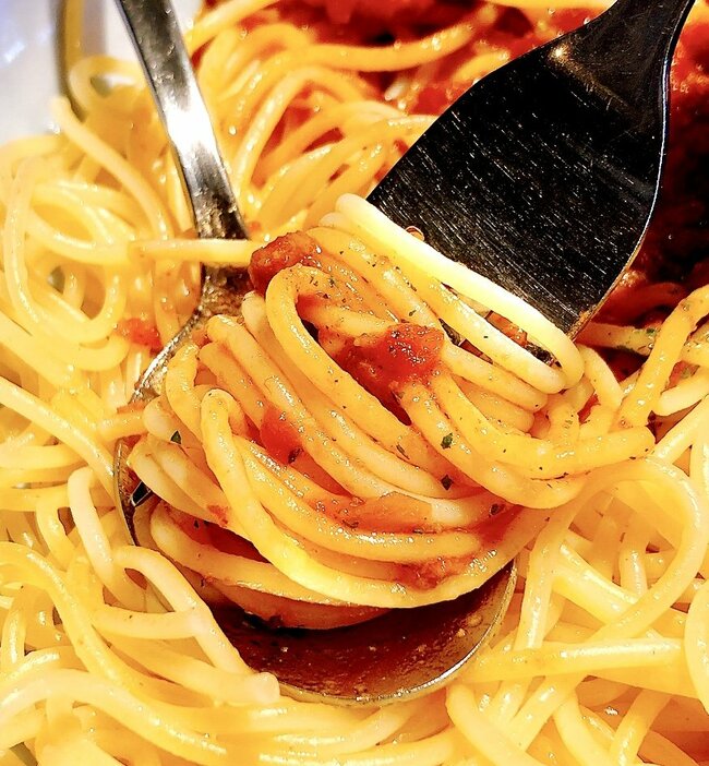 こりゃ何度もリピートしたくなるわ…！びっくりドンキーの“よくばりメニュー”2つのご馳走が楽しめて贅沢！「定期的に食べに行く」「びっくりドンキーで一番好き」