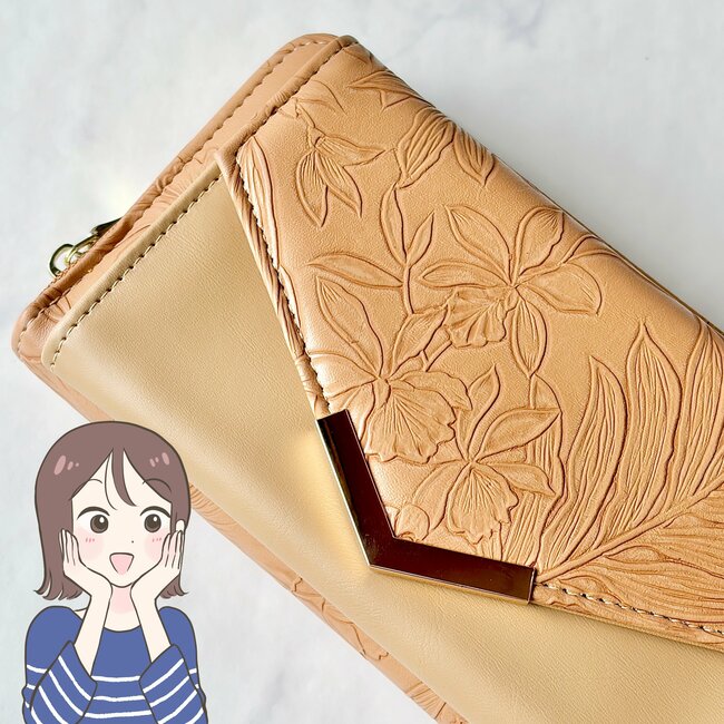 カードや診察券が50枚も入った…！しまむらの“1419円お財布ショルダー”スマホも収納できて天才すぎる！