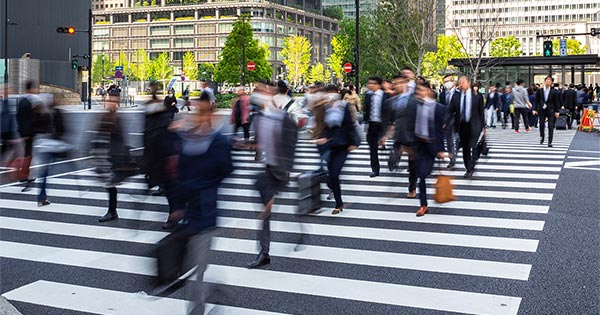 正社員の暮らしが崩壊か、働き方法案の同一労働同一賃金に関するリスクとは