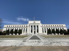 FRBの金融政策見通し、米債市場は自信深める