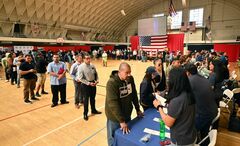 米就業者数、11月は19.9万人増　雇用統計
