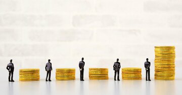 年収が高い会社ランキング2023【従業員の平均年齢50代・トップ5】2位は福岡の放送局、1位は?