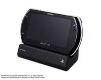 UMDドライブがないPSP go、今後ゲームはダウンロードが中心になる?