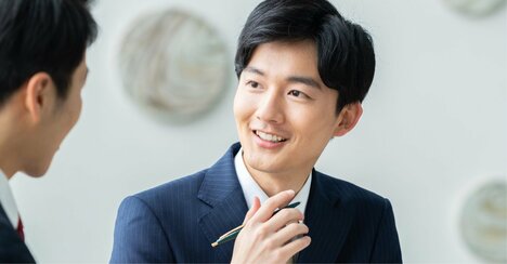 「文系が80万人余る」経産省レポートに待った！オワコン扱いされた文系を“最強人材”に変える〈たった1つのスキル〉