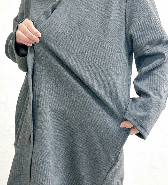 お尻までまるっと隠せる！しまむらの「1969円カーディガン」サッと羽織るだけでオシャレだし、ぽっこりお腹も目立ちにくい！