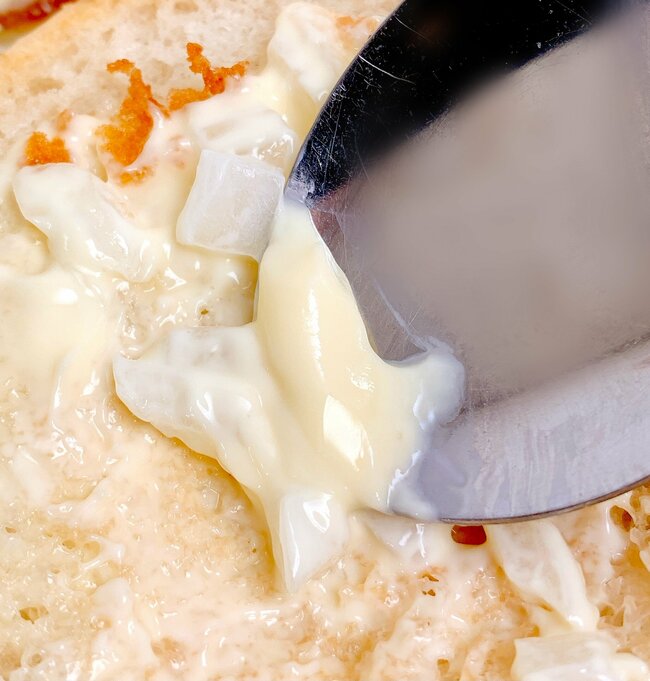「バイト歴5年だったわたしのイチオシ」モスバーガーの“隠れ人気メニュー”が絶品すぎる！「子供の頃からずっと食べてる」「モスで1番うまいんだから！」【実食レビュー】