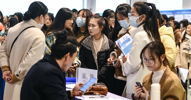 中国の出産圧力、女性が突きつける「ノー」