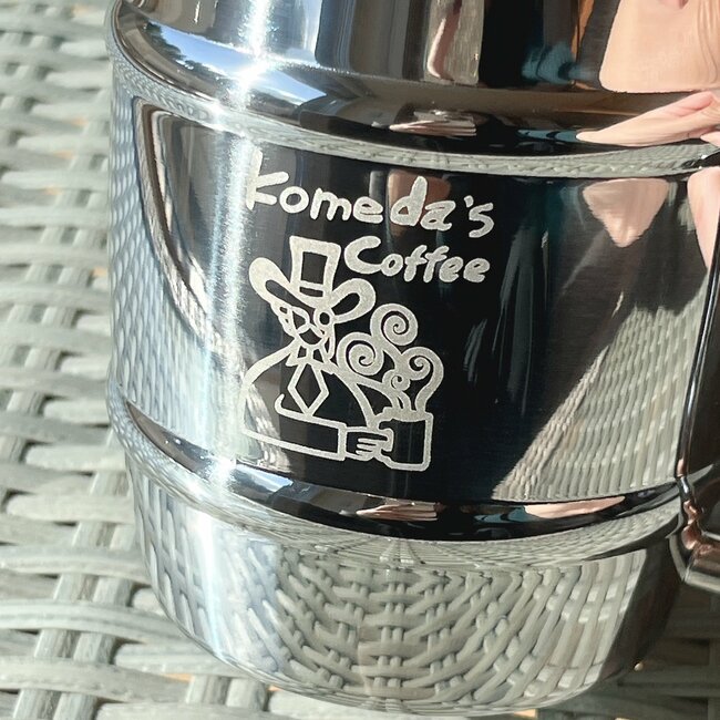 もう普通のコップに戻れないよ…！コメダ珈琲の「コメダおじさん柄ジョッキ」大容量で使いやすし、コロンとしたデザインが可愛すぎる！