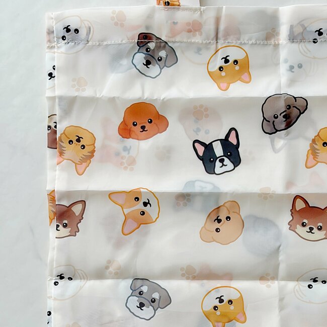 「2軒まわって買えました」3COINSの大人気“もこもこエコバッグ”再入荷されて嬉しすぎる！「並んで買ってきた」「ラスイチだった」《購入レビュー》