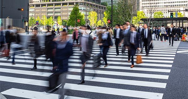 正社員の暮らしが崩壊か、働き方法案の同一労働同一賃金に関するリスクとは
