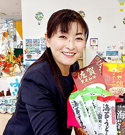 方言交え、佐賀名産の魅力を発信 ライブ感あるオンライン販売を展開