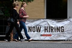 9月の米雇用統計、失業率が低下　就業者26.3万人増