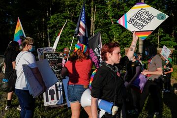 米最高裁トーマス判事の意見が物議、同性婚や避妊の権利再検討示唆