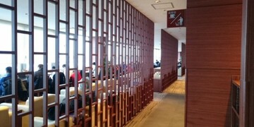「国内線空港ラウンジ」を年に何回でも利用できた「楽天ゴールドカード」が3回目以降は有料に改悪！一方で「トラベルデスク」を使えるようになる改善も