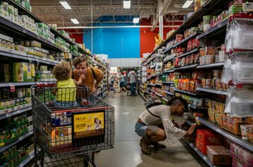 米国民のインフレ慣れ、先行きに懸念