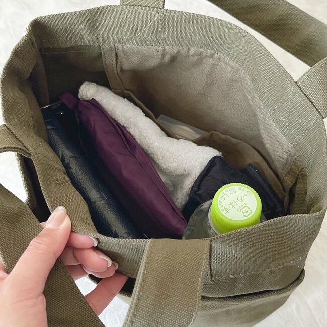 「色違いで揃えたくなる」「即買いしました」無印良品の“おしゃれトートバッグ”想像以上の収納力にビックリ！「価格的にも大満足」
