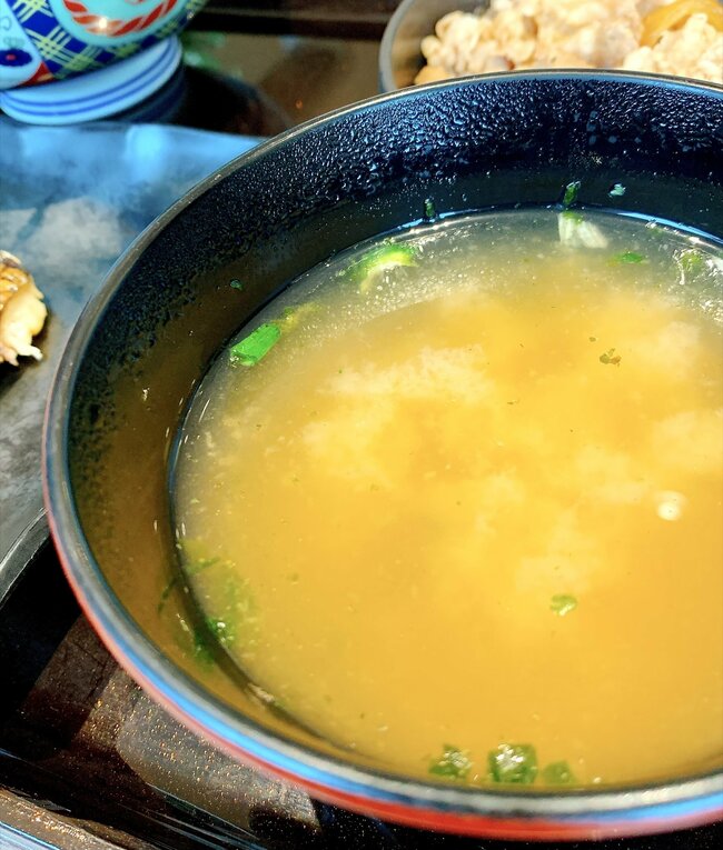 「ガチでうまい」「白米が足りなくなる」吉野家の“よくばり定食メニュー”ご飯おかわり無料が嬉しい！「ファーストフードのメニューとは思えない」《実食レビュー》