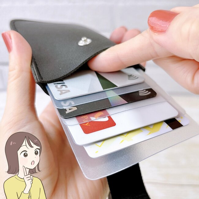 【ダイソー】支払いがスムーズになった!ミニ財布にもなる「天才ケース」カードが取り出しやすくて感動!《購入レビュー》