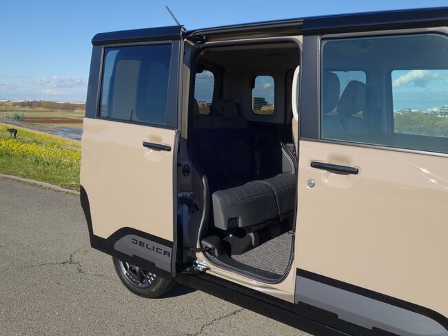 日産ルークスと何が違う？デリカミニが「軽なのに約300万円」でも売れるワケ【パジェロへの期待も】