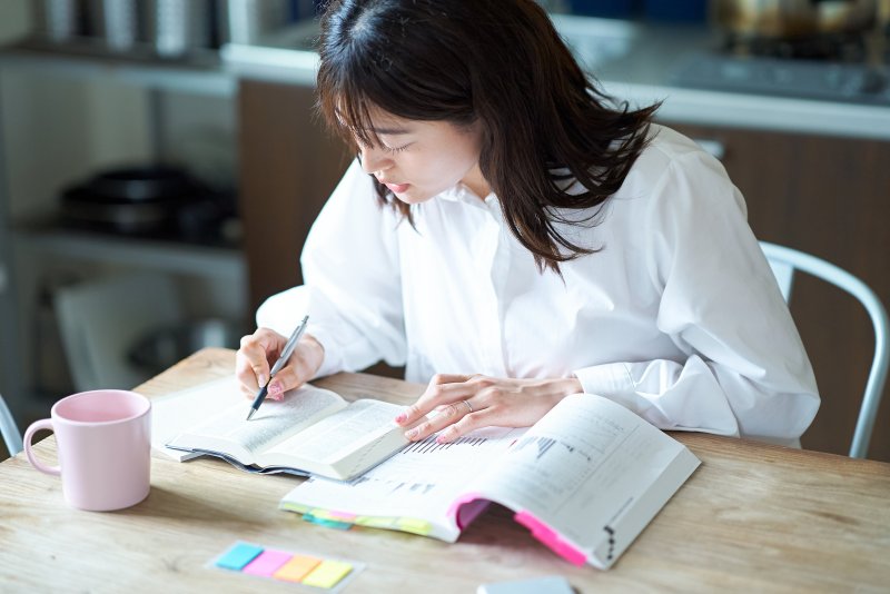 「勉強しても全然わからない」に効く2つの特効薬【資格試験の最強勉強法】