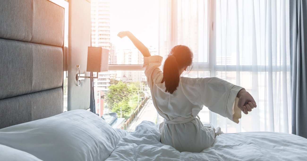 ホテルや旅館の布団はたたむのがマナー?育ちがいい人ならどうする