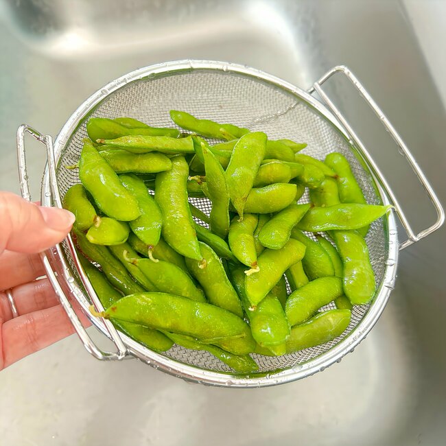 「レンチンよりはるかに美味しい」カインズの“天才キッチングッズ”蒸し料理がめっちゃラクに作れる!「使い勝手が最高」「手入れが簡単」