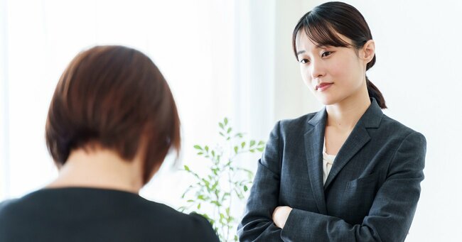 「日本人には英語で話せ」来日する中国人が“英語マウント”をSNSで語る、意外すぎる理由