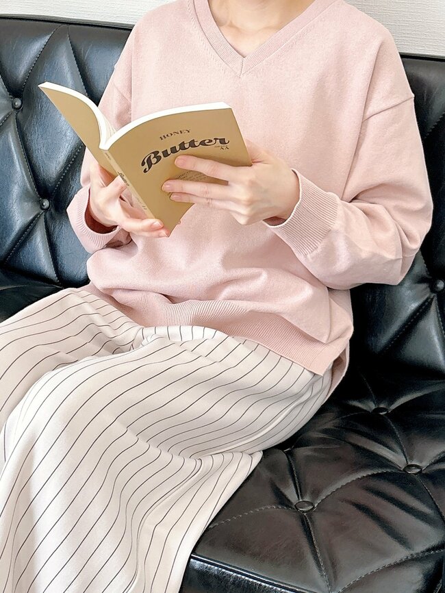 「いっきに3色買いました」「どんなボトムスにも合う」グローバルワークの“ゆったり春ニット”が毎日着たくなる快適さ！「買ってよかったです」