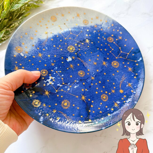家のお皿、同じもので揃えたい！アフタヌーンティーの“星空みたいな食器”が素敵すぎる！「一目惚れで購入しました」「とてもロマンチック」《購入レビュー》