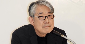 作詞家・松本隆が50年ぶりにドラムを叩いた夜、武道館で見た“不思議な渦”とは