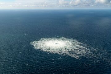「ノルドストリーム」爆破の真相、ドイツとポーランドの論争過熱