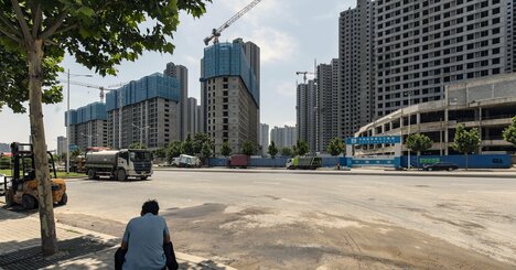 中国に「債務圧縮」の波、経済へのリスクは