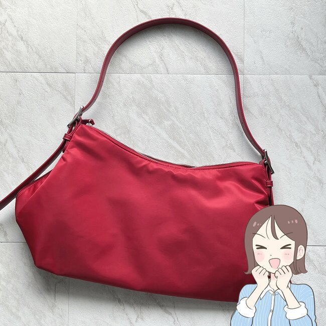 「購入して大正解でした！」GUの“大容量バッグ”オシャレなのにノートPCまで入って収納力すごい！「お出かけには欠かせません」「高見え！サイズ感も良し！」