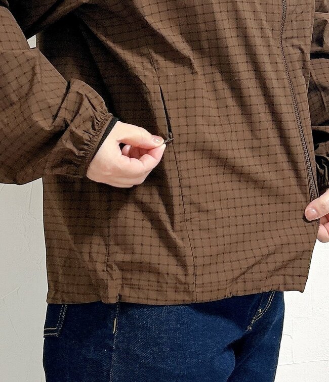 「神作だった〜！」ユニクロの“着る日焼け止め”すぽんと着るだけでカワイイ！「全大人女子に刺さります」「使えすぎる！」