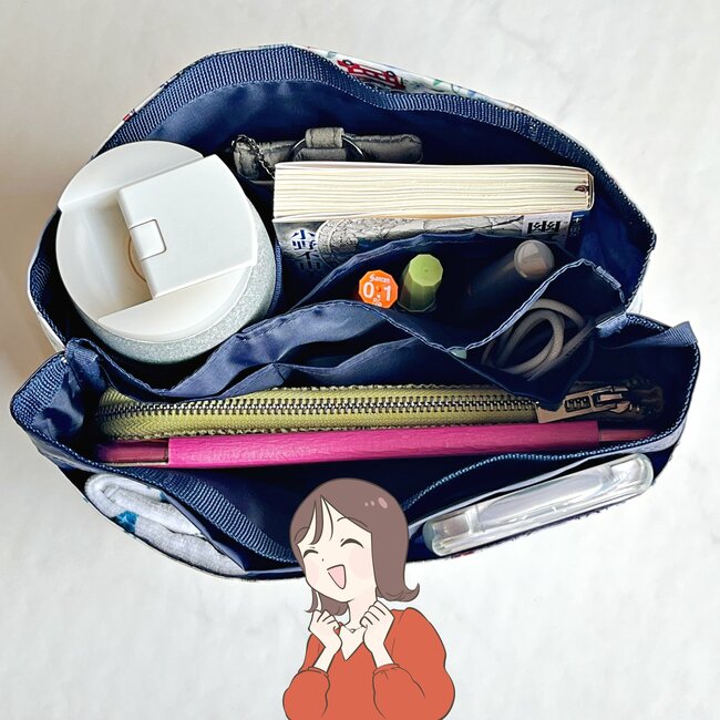 お薬手帳と処方薬がまるっと入った！アフタヌーンティーの「スヌーピーの収納バッグ」ポケット豊富で天才すぎる！《購入レビュー》