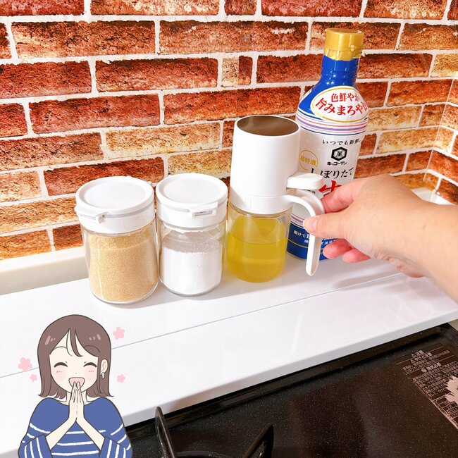 「もっと早く買えばよかった」「掃除する回数激減」山崎実業の“伸びる収納アイテム”でキッチンがスッキリした！《購入レビュー》