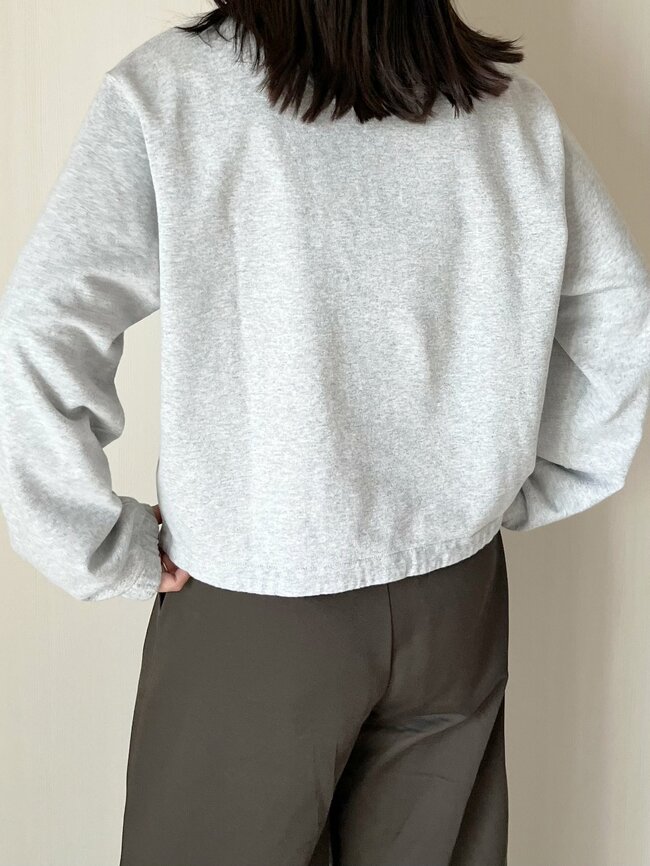 「形がかわいくて好き」ユニクロ×JWAの“楽ちんトップス”たっぷり着回せてコスパ抜群です！「シルエット最高」「大活躍まちがいなし！」