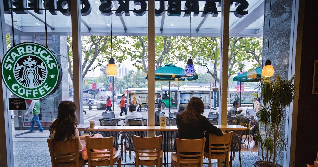 写真:スターバックスの店内