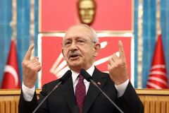 トルコ大統領の対抗馬か　カリスマなき元会計担当