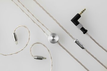 SNEXTがイヤホンケーブルのセミオーダー販売を開始