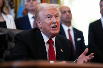 トランプ氏、関税巡り最高裁で敗訴なら「壊滅的」